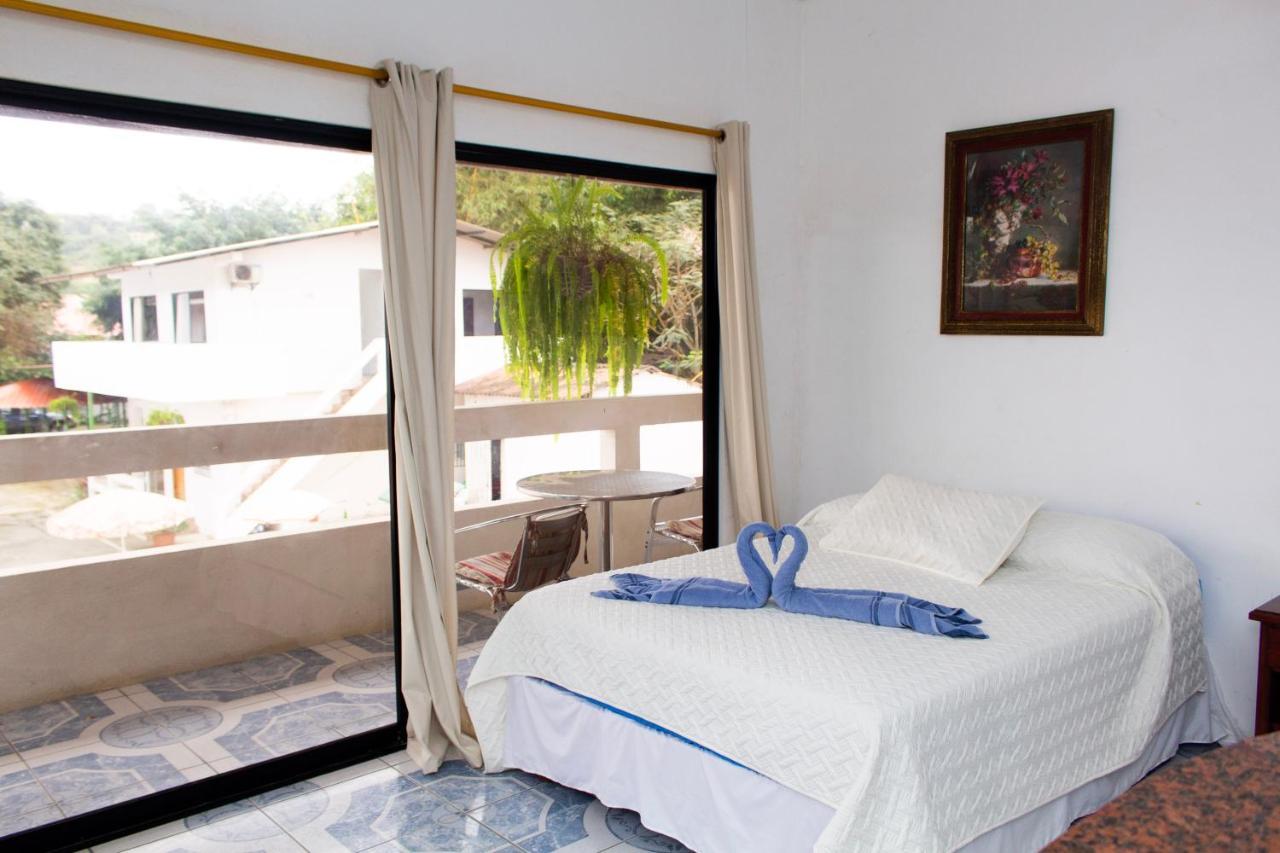 Hosteria "El Paraiso" Montanita Bagian luar foto
